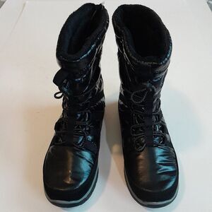 Khombu Snow Alta Black Lace up Boots Faux fur Size 5M
